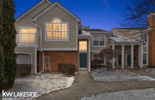 56157 Troon N - 56157 Troon North, Macomb County, MI 48316