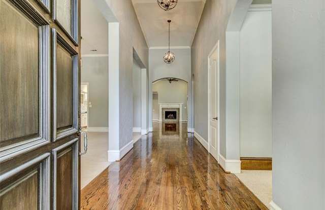 5667 Miramar Drive Gallery 2