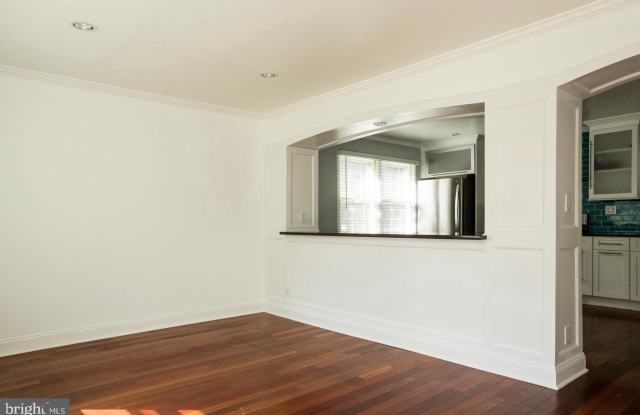 4012 ELMWOOD DRIVE Gallery 3