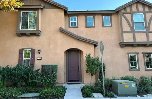 650 Huron PL photos photos