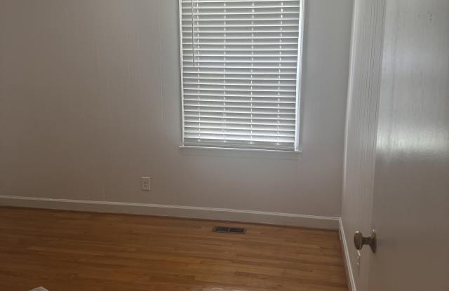 102 Outerbridge Road Gallery 3