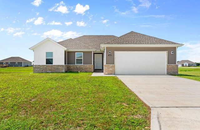 NEWLY BUILT 4 BEDROOM HOME Gallery 1