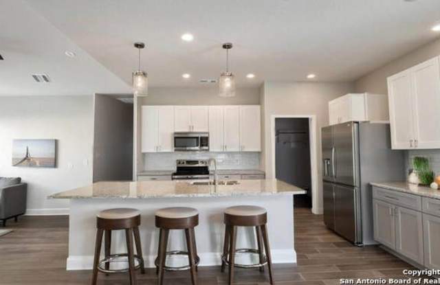 1041 Burning Tree photos photos