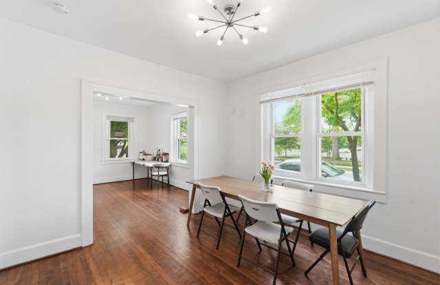 4800 Berwyn Road Gallery 3