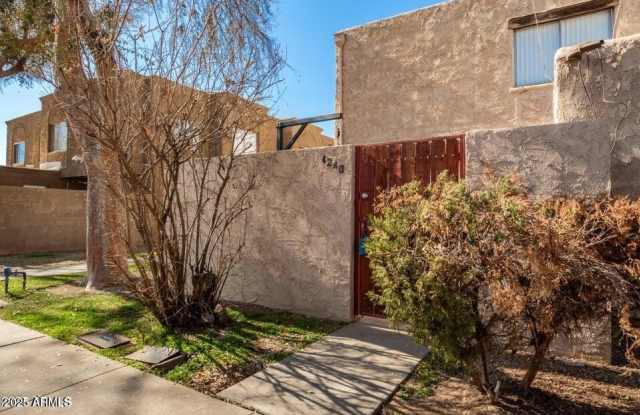 4240 N 67TH Lane photos photos