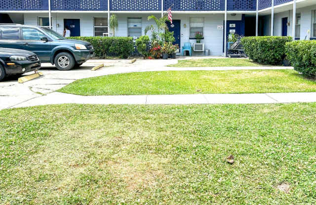 1122 WOODRUFF Avenue photos photos