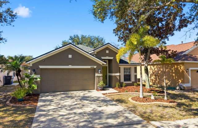 Covington Park | 3 Bedroom | 2 Bathroom | Den | Family Room | Living Room | Screened Lanai | Fenced Yard | Lawn Care Included | Freshly Painted | Cul-de-Sac photos photos