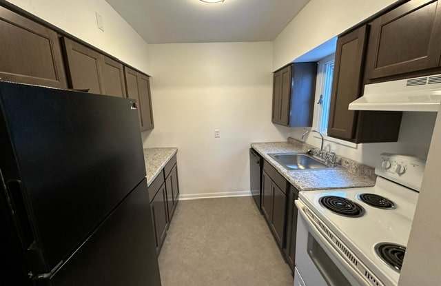 915 7th Ave photos photos