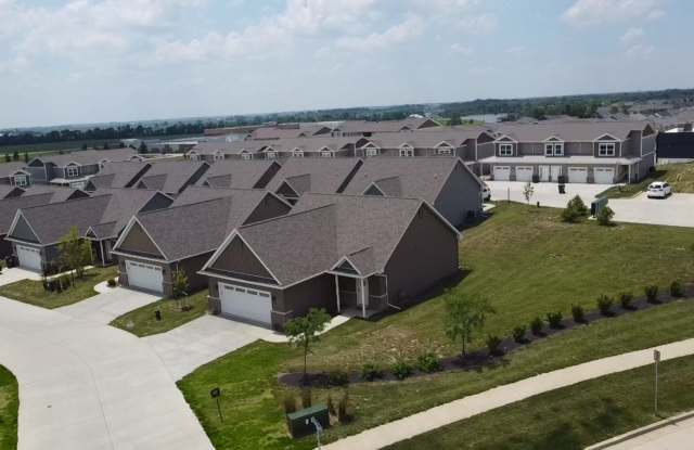 House with 2bd/2Bath/2Car Garage. Reserve Mahomet photos photos
