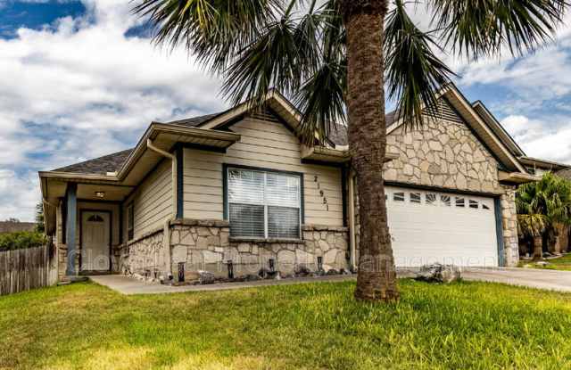 21951 Legend Point Dr photos photos
