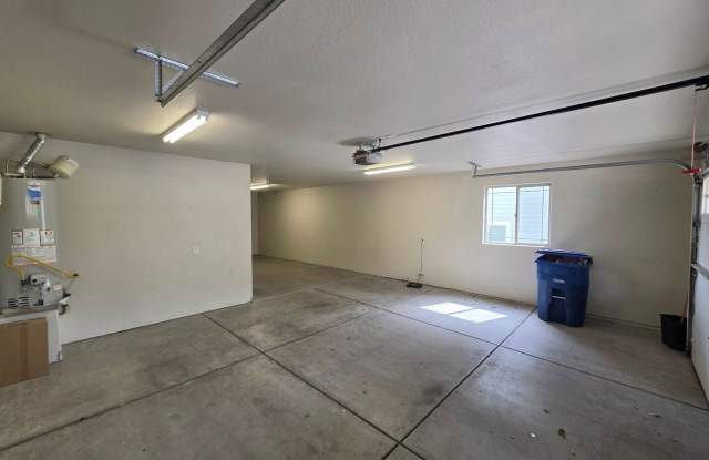 Coming Mid-October | 4-Bedroom Home in the Mount Elden Foothills | 3-Car Garage Gallery 3