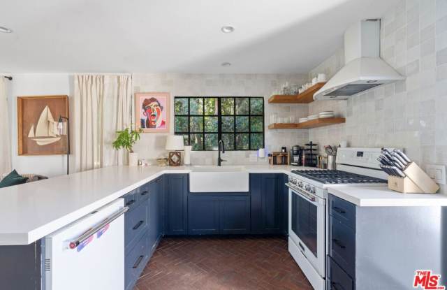 11809 Marshall St photos photos