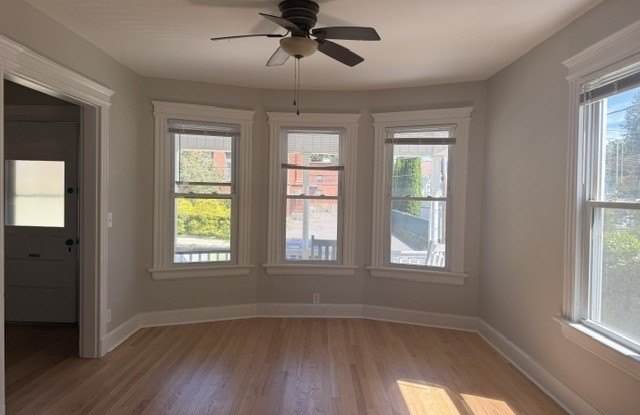 86 Cottage Avenue Gallery 3