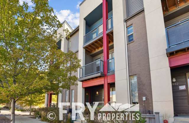 Beautiful 3 Bedroom Townhome in Belmar photos photos