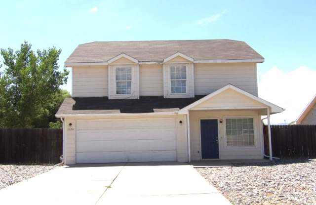 4 bed/2.5 bath Single Family Home photos photos