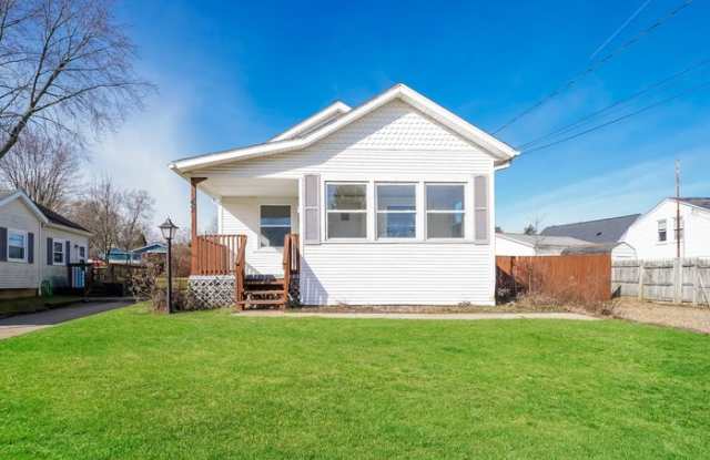 62 Waltz Drive - 62 Waltz Drive, Barberton, OH 44203