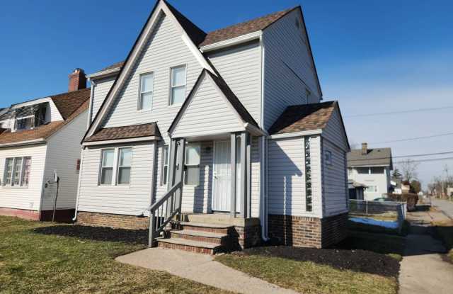 Charming 3-Bedroom Property in Prime Location photos photos