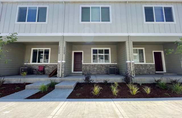 Modern 3-Bed, 2.5-Bath Home with Quartz Counters, Central A/C, and Prime Location! - 15668 Northwest Linder Street, Bethany, OR 97229