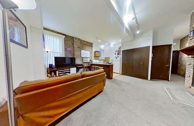 Raised First Floor East Lakeview One Bedroom photos photos