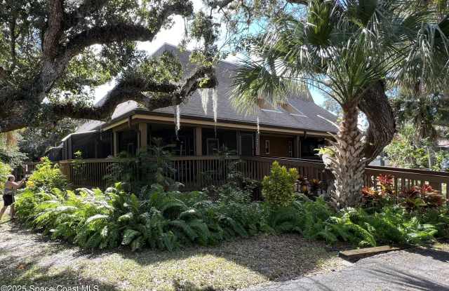 6301 Treetop Drive photos photos