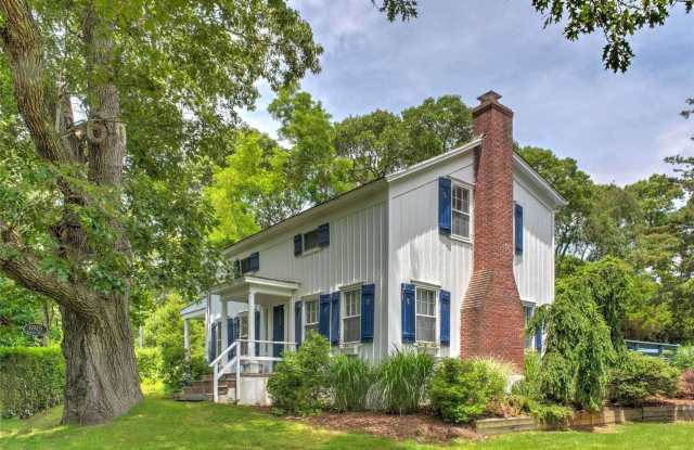 6925 Nassau Point Road Gallery 2