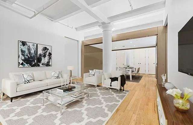 16 West 19th Street Gallery 4