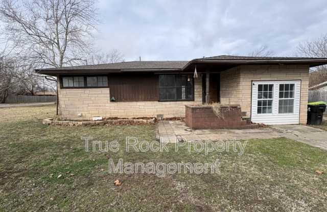 403 South Hillcrest Street photos photos