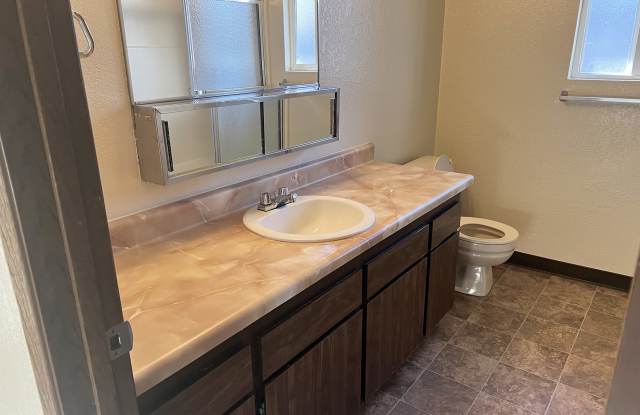 2368 Blue Jay Ct - 2368 Blue Jay Court, Pine Hills, CA 95503