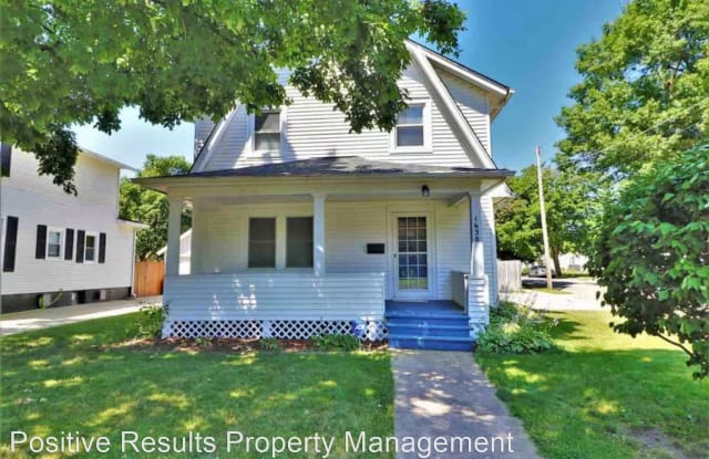 1630 Evergreen St - 1630 Evergreen Street, Rockford, IL 61101