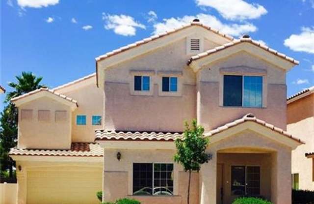 Spacious Henderson Home in Gated Twilight at Boulder Ranch! Gallery 1