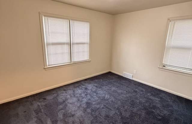 9384 Rutherford Street - 3 photos photos