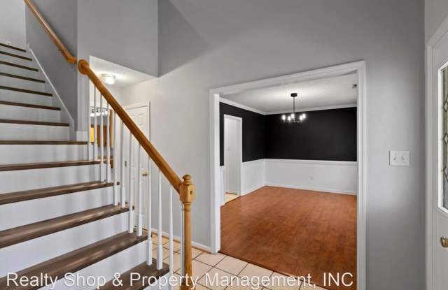 820 Commons Drive N Gallery 3