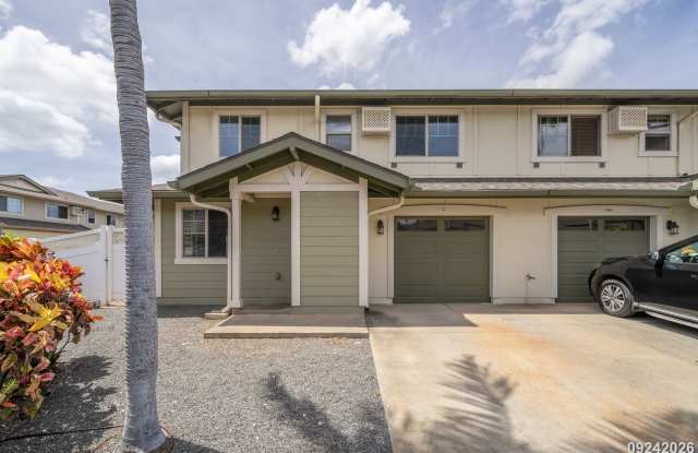 Kapolei living 3 bedroom 2.5 bath townhome Gallery 3
