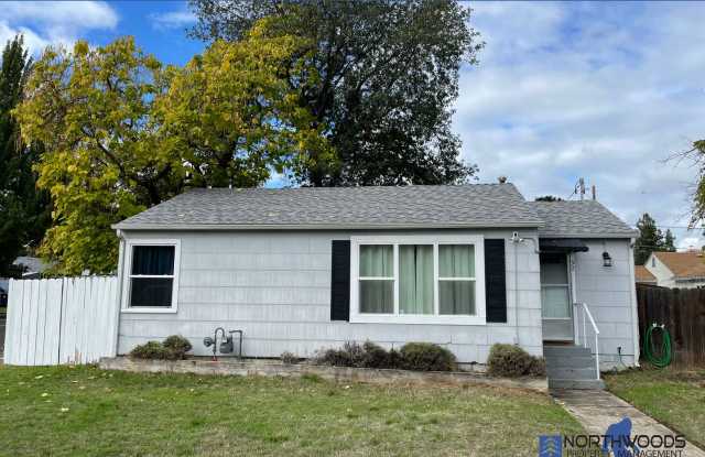 Very Charming 2 Bedroom 1 Bath Home photos photos