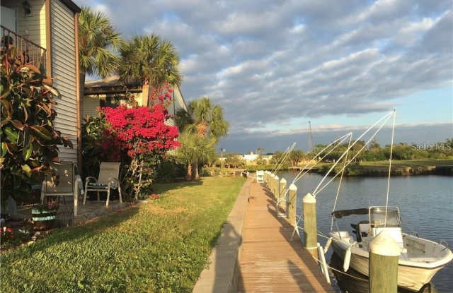 384 MOORINGS COVE DRIVE - 384 Moorings Cove Drive, Tarpon Springs, FL 34689