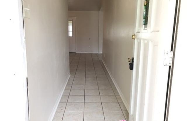 10602 Kirklane Drive Gallery 3