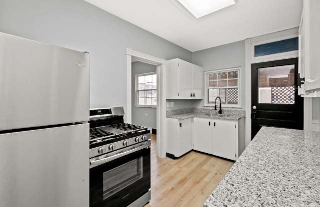 Stunning 3 bedroom home in McKees Rocks available May 15! photos photos