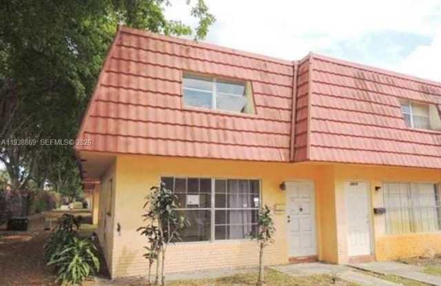 5407 NW 27th St photos photos