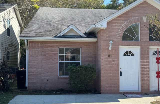 Well Maintained Townhouse Available For August 20th Occupancy photos photos
