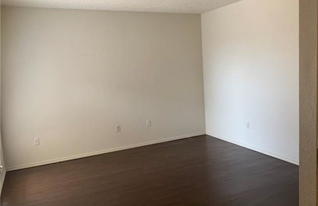10250 Maverick Drive Gallery 3