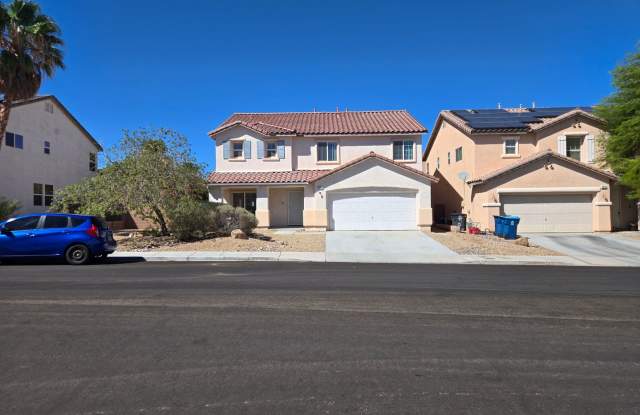 A Spacious 4 Bedroom House in Iron Mountain Ranch photos photos