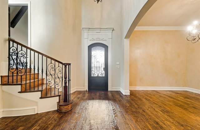 6208 Brazos Court Gallery 3