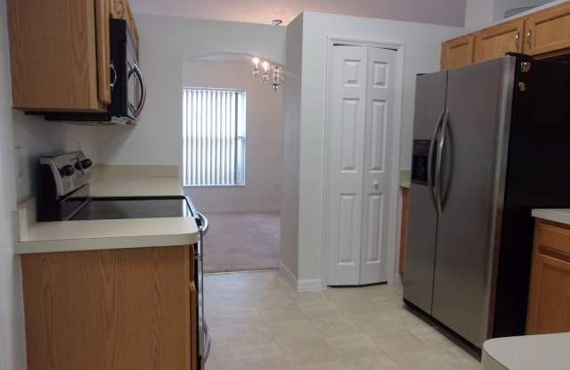 Beautiful & Spacious 3 Bedroom Home Gallery 4
