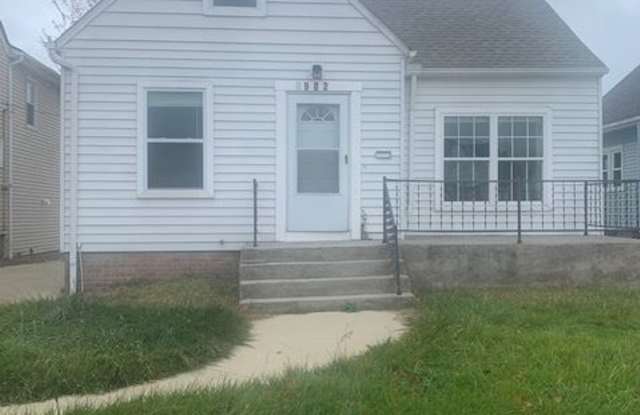 1902 WEXFORD AVE - 1902 Wexford Avenue, Parma, OH 44134