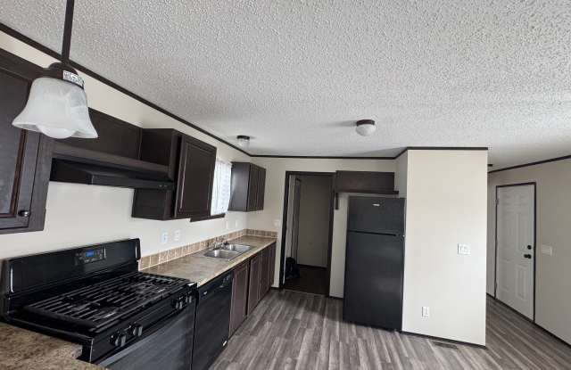 32 Armstrong photos photos