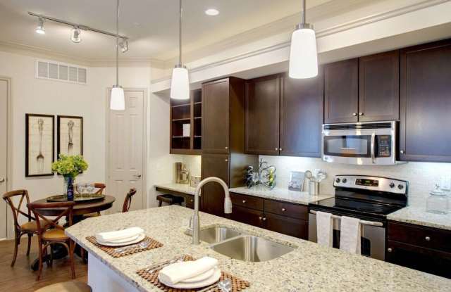 Lakeside Villas at Cinco Ranch Gallery 2