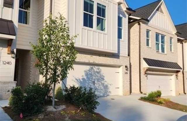 1244 Willowcrest Way Gallery 1