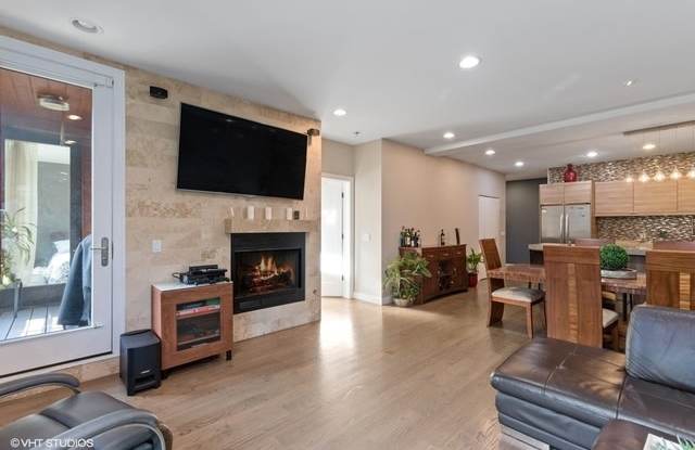 1555 North Talman Avenue Gallery 4