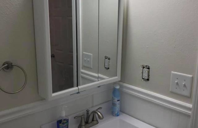 106 SE 9th Ave Unit A photos photos