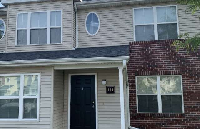 3-BDR 2-BATH CONDO IN GRAND LEDGE - Cat Friendly - 12948 Townsend Drive, Eaton County, MI 48837
